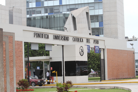 Pontificia Universidad Católica del Perú